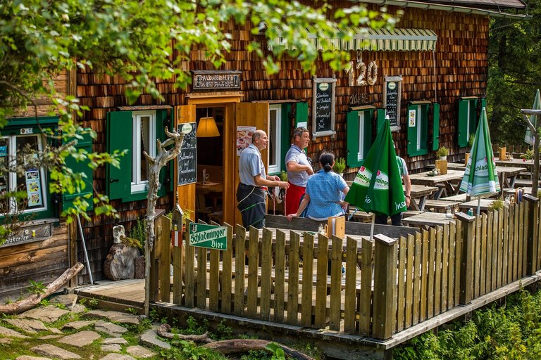 Hans-Wödl-Hütte - Terrasse | © TVB Haus-Aich-Gössenberg@René Eduard Perhab