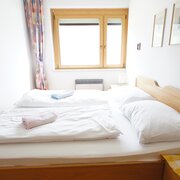 John_105_800