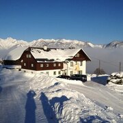 House photo winter